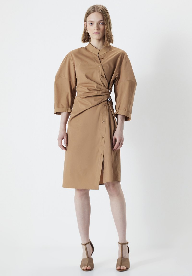 Ipekyol REGULAR FIT ASYMMETRIC BUTTONED - Vestido camisero - natural