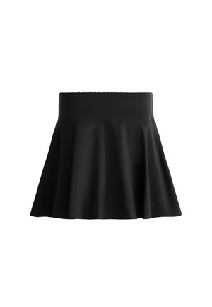 Schwarzer, ausgestellter Minirock mit breitem Bund und glattem Stoff, abgebildet vor einem weißen Hintergrund.