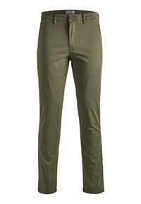 Pantalones chinos verde oliva hechos de una tela suave, con cierre de botón, bolsillos laterales y un diseño de pierna ajustada.