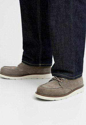 JFWTORONTO STYD LN - Suvarstomi aulinukai - grey