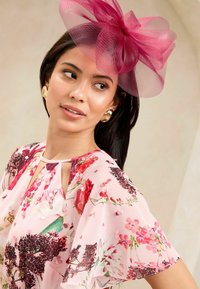 Lipsy FASCINATOR - Accesoriu de styling pentru păr - burgandy