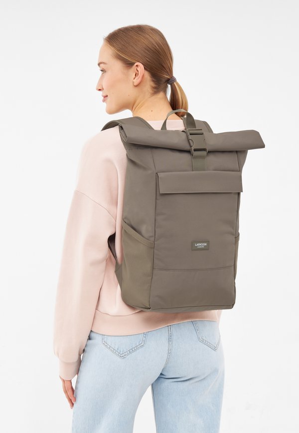 NO 4 - Tagesrucksack - gravel