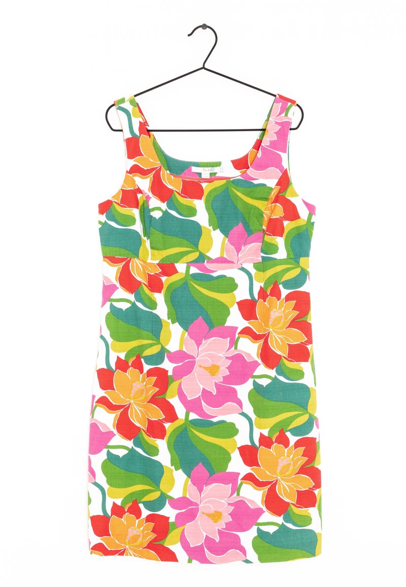 Vestido floral con vibrantes patrones multicolores en rosa, rojo, naranja y verde sobre un fondo blanco; escote cuadrado, diseño sin mangas.