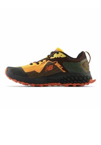 Unselected, hot marigold black