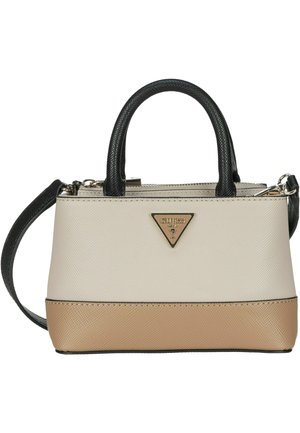 Tweedelige beige en lichtbruine handtas met zwarte handvatten en afneembare schouderriem, met een driehoekig Guess-logo aan de voorkant.