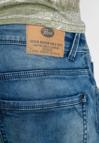 Petrol Industries Shorts vaqueros - dusty miner