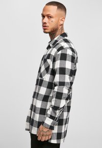 Urban Classics Button down-skjorte - black white