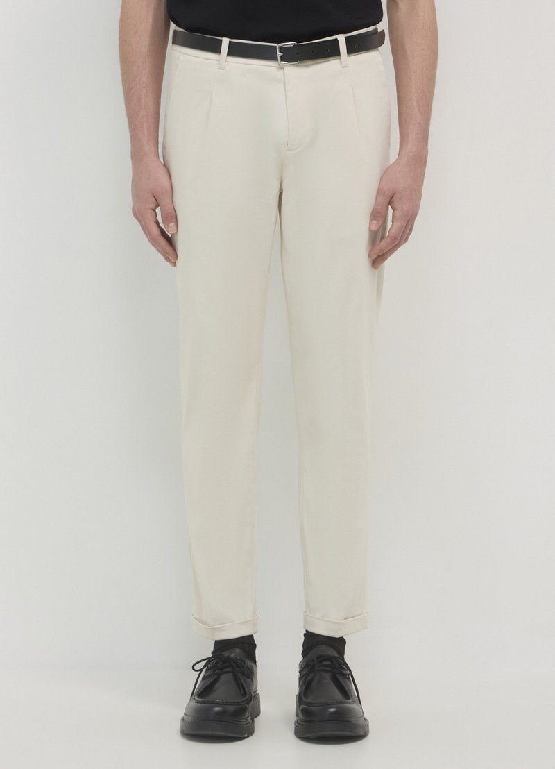 Calliope Chino - sabbia