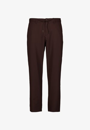 Donkerbruine rechte broek met ceintuurlussen en een sluiting met trekkoord aan de voorkant, afgebeeld tegen een witte achtergrond.