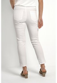 Kaffe Vaqueros pitillo - white