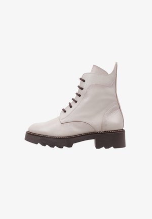 Sandra Fontán BADOLASOTA - Bottines à plateau - beige