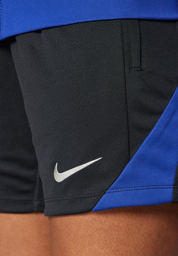 FC BARCELONA STRIKE SHORT - Club wear4