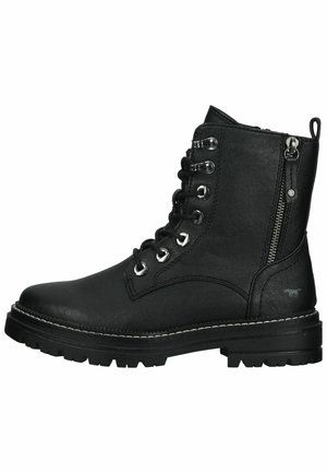 Black ankle boots made of textured leather, featuring laces, metal eyelets, side zipper, and a durable rubber sole with a ridged pattern.