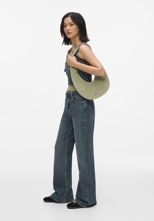 Karl Lagerfeld Jeans, Käekott - tea