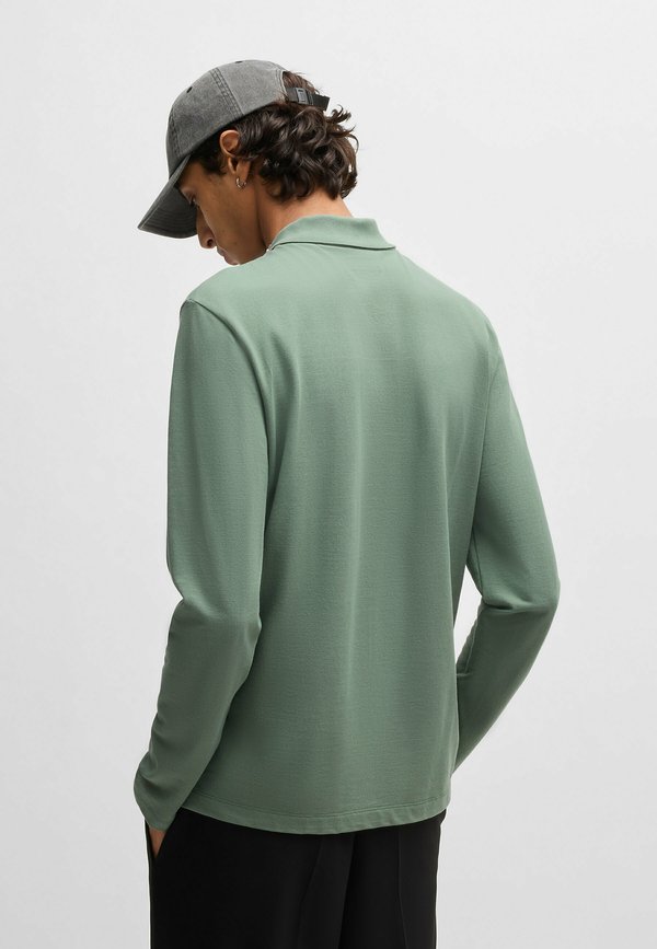 DERRIKOS - Long sleeved top4