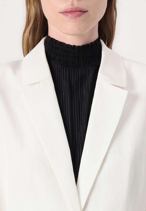 TECH - Blazer - tofu4