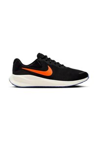 Zapatilla deportiva negra con un swoosh naranja de Nike, parte superior sintética, diseño ligero y una entresuela blanca con acentos azules en la suela exterior.