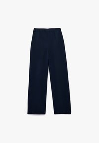 Pantalons à jambe large bleu marine, avec une texture lisse, des plis avant et une ceinture ajustée. Pas de matériel visible ni d'ornements.