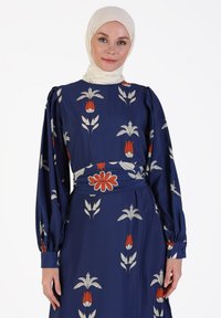 Modanisa Freizeitkleid - navy blue