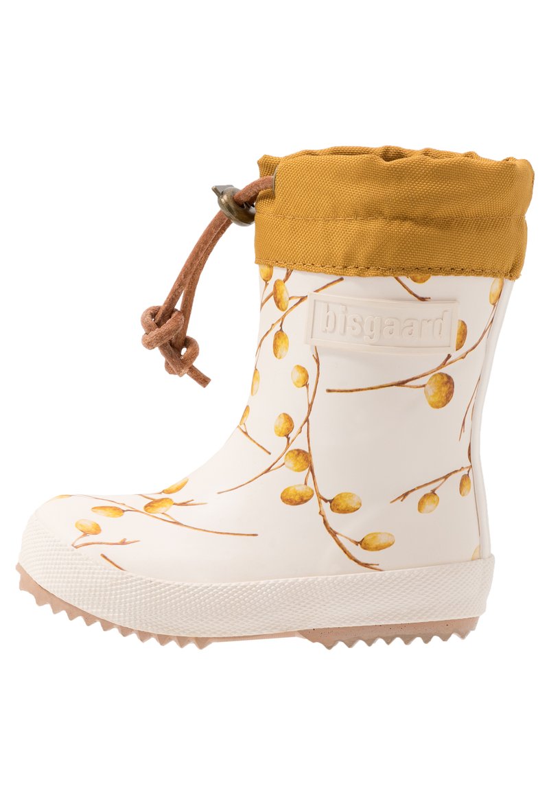 Witte rubberen regenlaars met gele botanische print en een bruine stoffen rand, met een trekkoordsluiting en een getextureerde witte zool.