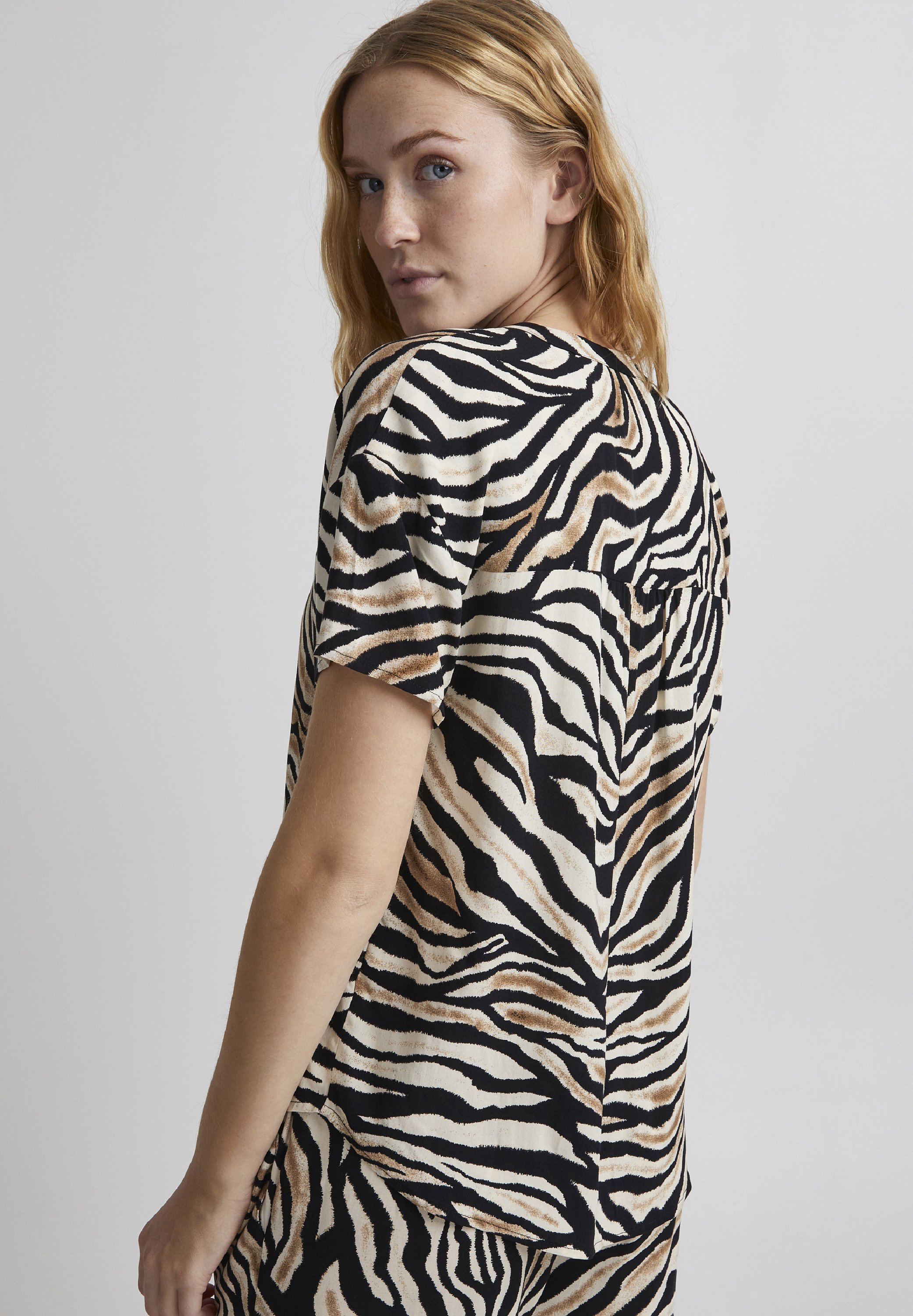 b.young by Zalando BYMmjoella - Blouse - cement mix/grijs