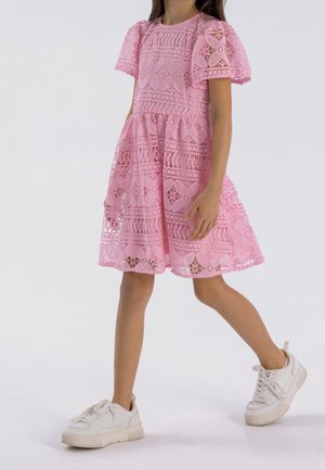 MINOTI, Robe de soirée - pink