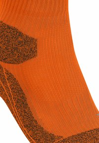 FALKE TRAIL - Chaussettes de sport - bright orange