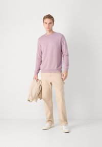 BOSS Sweater - open purple