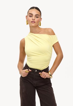 UNDER MY SPELL - T-shirt imprimé - solid   yellow light