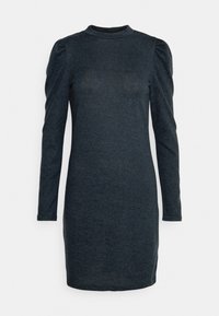 Mörkgrå långärmad klänning med hög hals, lätt puffiga axlar och en figurnära silhuett, tillverkad av ett mjukt texturerat tyg.