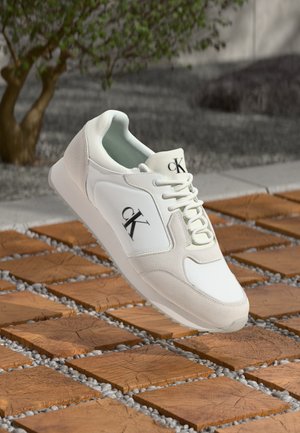 RETRO RUNNER LACE UP - Sneakers - bright white/black