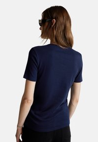 United Colors of Benetton WITH GLITTER PRINT LOGO - Triko s potiskem - blue