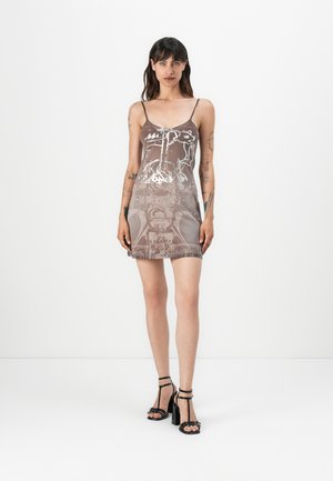 D-LONGY - Trikoomekko - light brown