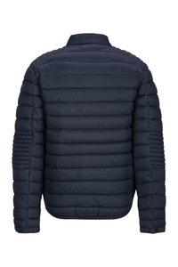 Veste rembourrée matelassée bleu marine avec des coutures horizontales, manches longues, col montant et poignets à boutons-pression, vue de dos.