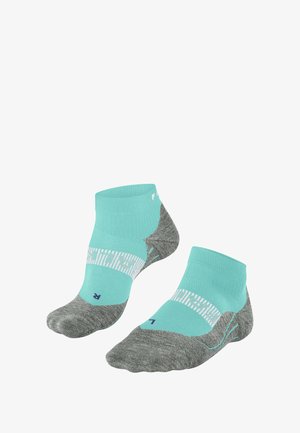 Turkusowe skarpetki do kostek z szarym tłem i białymi paskami, zaprojektowane z myślą o komforcie i odzieży sportowej.