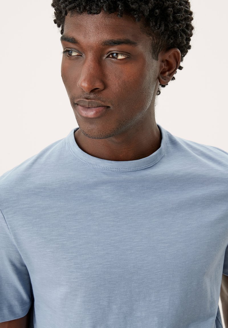 Herren T-Shirts basic | s.Oliver VAN T-Shirt basic light blue/hellblau - YR10613 Herren T-Shirts basic | s.Oliver VAN T-Shirt basic light blue/hellblau - YR10613