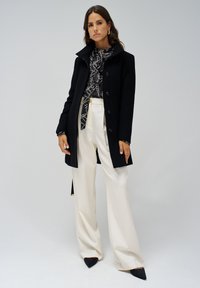 Salsa Jeans SCHUTZHÜTTEN - Kurzmantel - Black