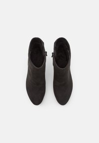 Marco Tozzi Botines bajos - black