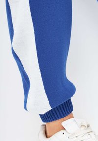 Cesare Gaspari JOGGER SET - Trainingsbroek - blue