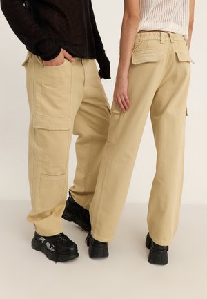 YOURTURN, Pantalon cargo - tan
