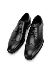 WITTCHEN Veterschoenen - black