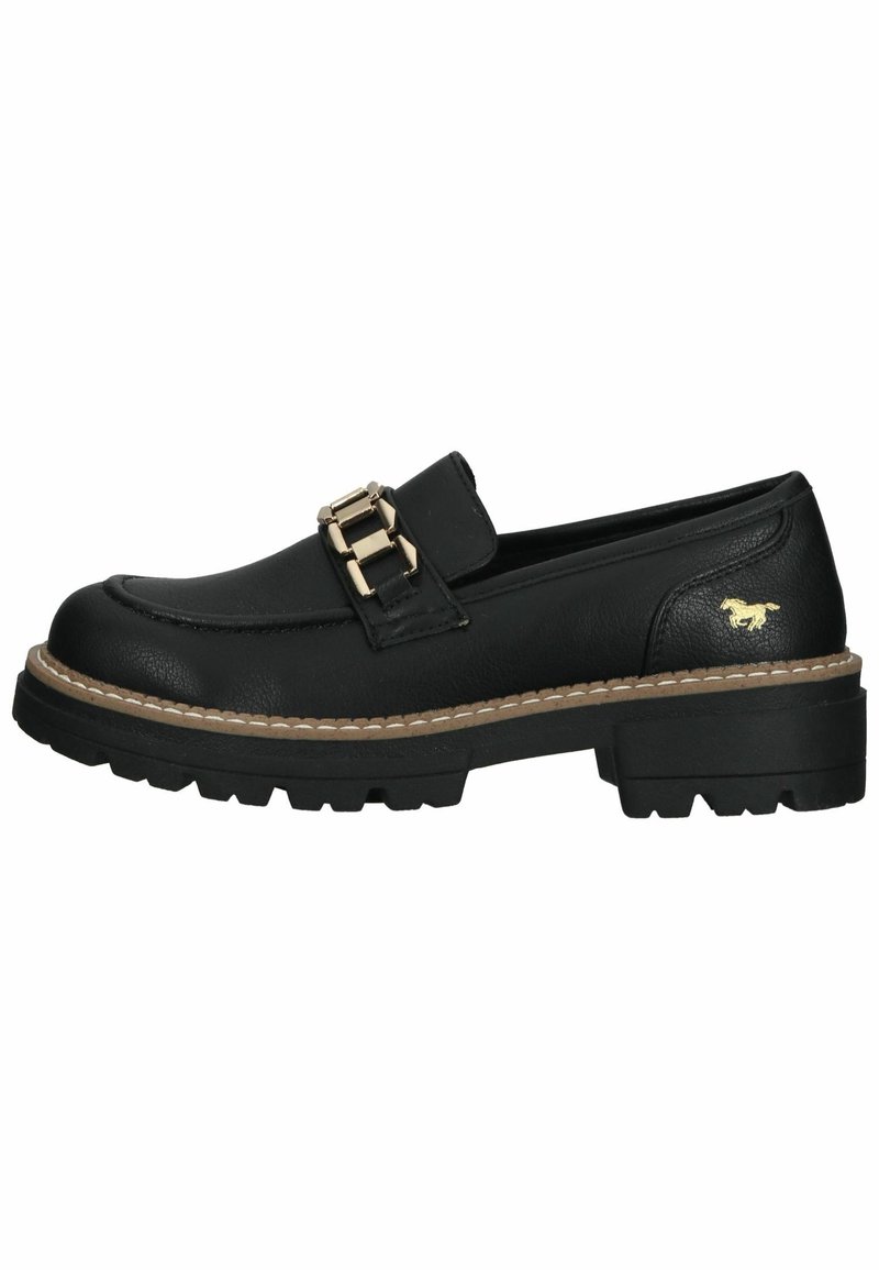 Mocassins en cuir noir avec un détail de boucle dorée, semelle épaisse texturée et couture beige le long des bords, avec un petit logo sur le talon.