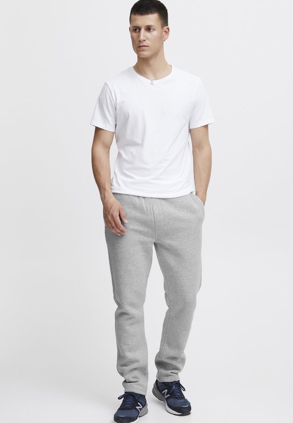 PRAVNES REGULAR FIT - Tracksuit bottoms - stone mix4