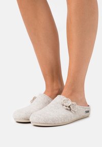 Shepherd LISELOTT - Chaussons - beige