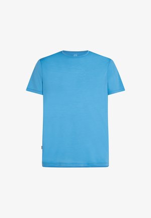 Blå T-shirt med korte ærmer og rund hals, lavet af glat stof, med en subtil struktur og ingen synlige mønstre eller accenter.