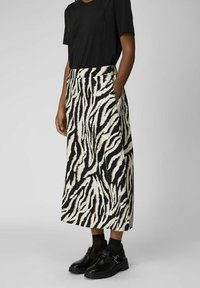 Object MIDI PRINT - Falda acampanada - sandshell
