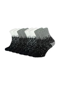 Sechs Paar kuschelige Socken im Verlaufsmuster. Farben: Weiß, Grau, Schwarz. Weicher, flauschiger Stoff mit gerippten Bündchen.