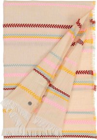 Baumwollgewebter Schal mit beigem Grund, der mehrfarbige Zickzackmuster in Rot, Rosa und Blau aufweist, mit fransenartigen Säumen.