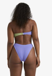 Billabong SUMMER HIGH HIKE - Bikini pezzo sotto - plg