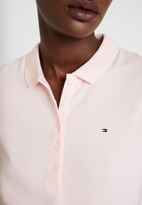 Tommy Hilfiger Piké - light pink